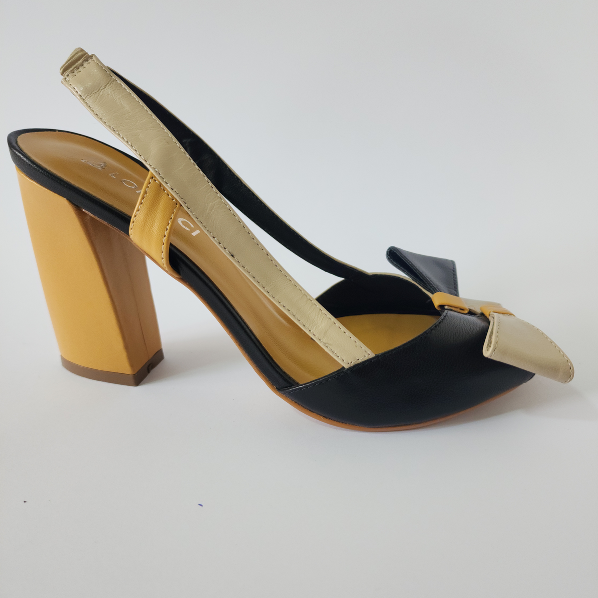 Candela Tacón 9, ideal para eventos con estilo