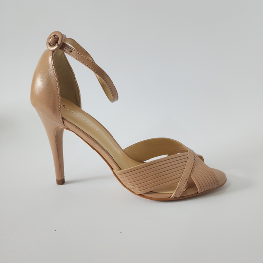 Mara Tacón 9, zapato alto y versátil con toque latino