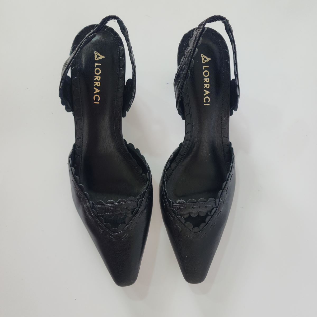 Carmela Nude, tacón bajo delicado con forma estilizada
