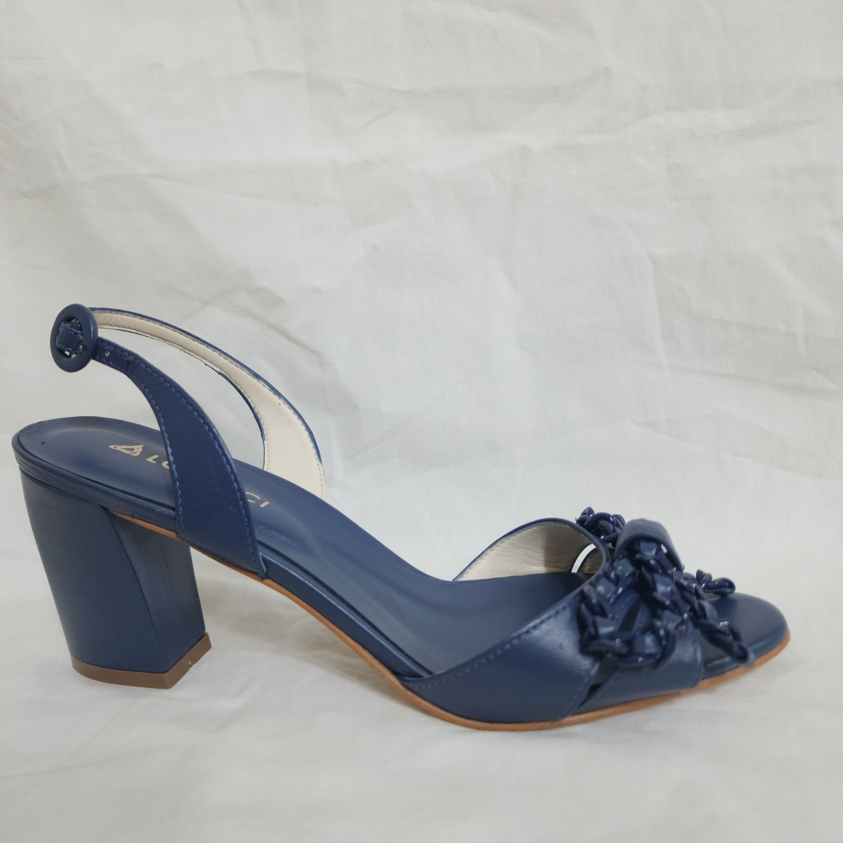 Dalia Blue*