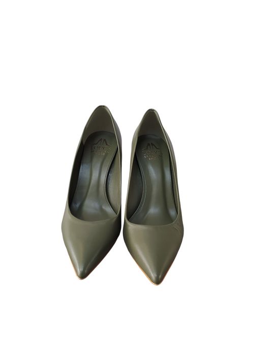 Stiletto básico verde oliva taco fino alto Lolys