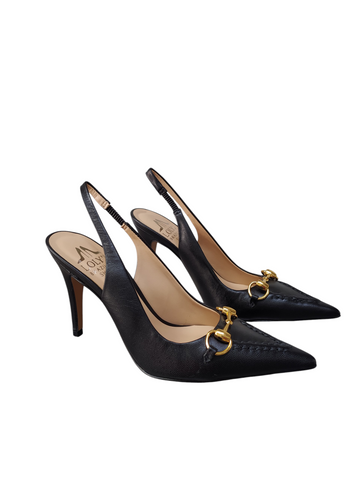 Stiletto negro con aplique dorado taco fino alto Lolys
