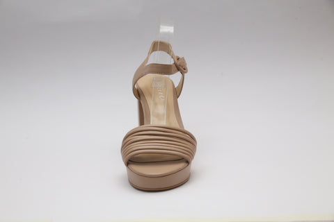 Roma Nude